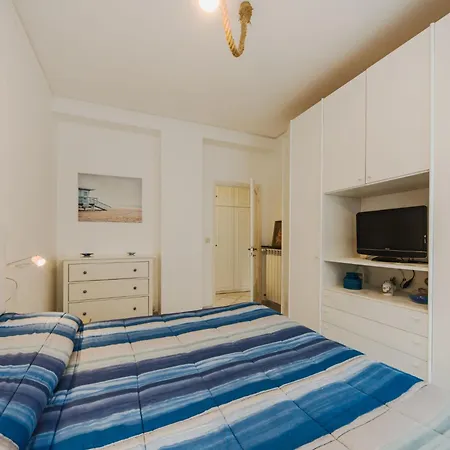 Apartment Baia Dei Sogni By Interhome *